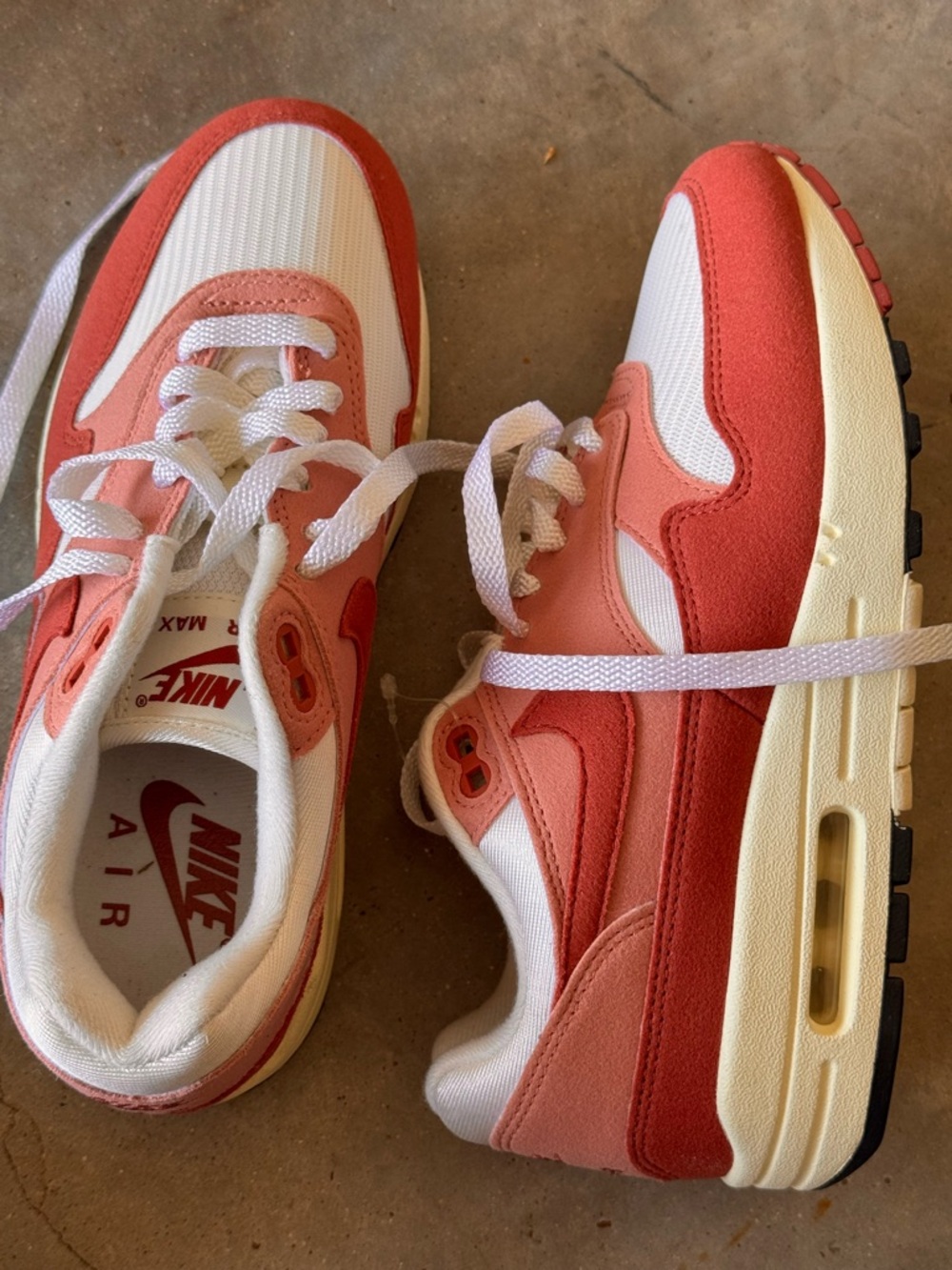 Nike Pink, Coral & Cream Retro Running Shoes